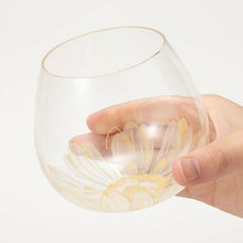 Load image into Gallery viewer, Toyo Sasaki Glass Tumbler BENEDIREFleurir 495ml, Made in Japan, Dishwasher Safe, Available in 2 Colors (Cute floral pattern glass/cup that sways, perfect as a gift)