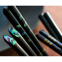 Load image into Gallery viewer, Painted chopsticks Issou Kairenho 23cm for men