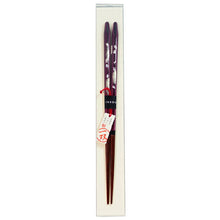 Laden Sie das Bild in den Galerie-Viewer, A pair of painted chopsticks, Sakura Akari