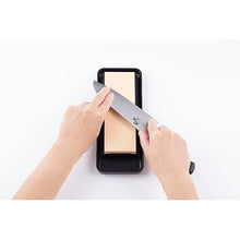 Load image into Gallery viewer, KAI Seki Magoroku Medium Whetstone #1000