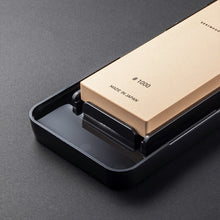 Load image into Gallery viewer, KAI Seki Magoroku Medium Whetstone #1000