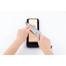 Load image into Gallery viewer, KAI Seki Magoroku Combination Whetstone