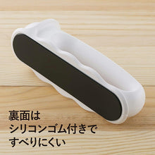 Load image into Gallery viewer, KAI Sharpener for Double-edged Knives (A Sharpener that can sharpen Wave Edges)