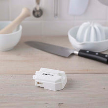 Load image into Gallery viewer, KAI Select 100 Cartridge Whetstone Double-edged for One Stroke Sharpener