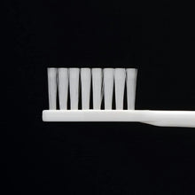 Load image into Gallery viewer, CLINICA ADVANTAGE Toothbrush, 4 Rows, Compact, Soft, 1 piece, Dental Care