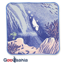 将图片加载到图库查看器,Handkerchief Moomin Smartphone/Glasses cleaning handkerchief Under the sea Blue Approx. 20 x 20 cm