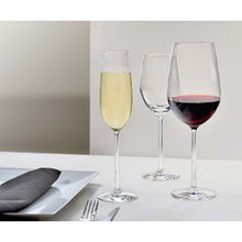 Laden Sie das Bild in den Galerie-Viewer, Toyo Sasaki Glass Champagne Glass VERAISON 250ml Dishwasher Safe RN-14254CS (Glass for Champagne, Stem Glass, Stemware, Stemmed Glass, Sparkling Wine Glass)