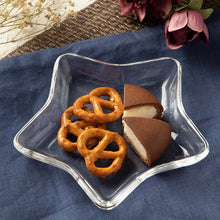 Cargar imagen en el visor de la galería, Toyo Sasaki Glass Small Plate Fashion Small Plate Star Small Plate Made in Japan Dishwasher Safe P-36303 (Plate Small Plate Mini Plate Small Item Holder Accessory Holder Tray Star Star Shape Cute Stylish)