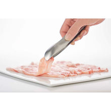Laden Sie das Bild in den Galerie-Viewer, EAtoCO Hasam S Tongs Silver Approx. 13.5 x 6.5 x 2.4cm AS0053 (Small Small Mini Stainless Steel Floating Share Salad Pasta Cooking Kitchen)