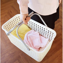 Laden Sie das Bild in den Galerie-Viewer, Yoshikawa Kuni Kogyo Laundry Basket Undressing Basket Laundry Basket Scandinavian Style Stacking Laundry Basket M White