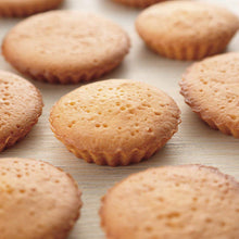 Load image into Gallery viewer, KAI HOUSE SELECT Baking Tool Tartlet Mould Type Aluminium Boat Type 20 Pcs Included