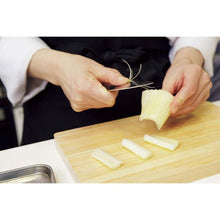 Load image into Gallery viewer, KAI Sekimagoroku Composite Petty Petite Utilty Small Knife Kitchen Knife Made In Japan Silver 120mm