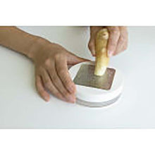 将图片加载到图库查看器,KAI SELECT100 Condiment Grater Ginger Wasabi