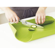 Cargar imagen en el visor de la galería, KAI Sekimagoroku Composite 15000ST Kitchen Knife Small Santoku 145mm