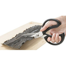 Load image into Gallery viewer, KAI Sekimagoroku Kitchen ScissorsMade In Japan Black Approx. 21×9×1.4cm