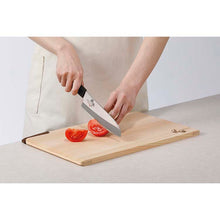 Cargar imagen en el visor de la galería, KAI Sekimagoroku Moegi Kitchen Knife Santoku 165mm