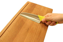 Cargar imagen en el visor de la galería, KAI KC Panda Kids Kitchen Knife 000FG5000