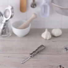 Load image into Gallery viewer, KAI SELECT100 Type I Peeler Silver