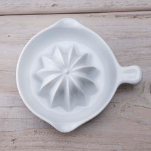 Load image into Gallery viewer, KAI SELECT100 Grapefruit Squeeze