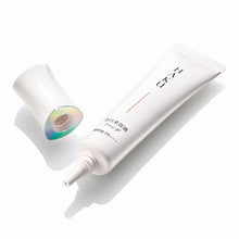 Load image into Gallery viewer, Shiseido Medicated Whitening Essence Foundation Ocher 20
