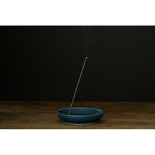 Load image into Gallery viewer, Kayuragi Incense & Mini Ceramic Holder - Wisteria 40 Sticks