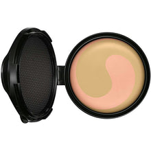 Load image into Gallery viewer, Kanebo Coffret D&#39;or Moisture Rose Foundation UV 04 Natural Skin Color From Yellowish 10g
