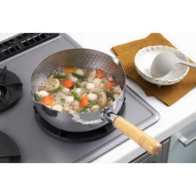 Cargar imagen en el visor de la galería, YOSHIKAWA Yukihira Saucepan, 3 Quart 2.8L