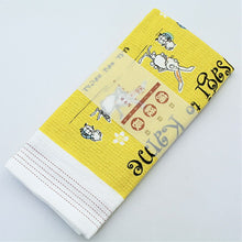 Cargar imagen en el visor de la galería, Face Towel Cloth Reading Rabbit and Turtle 33 x 100cm
