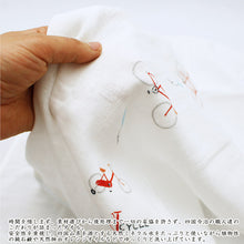 Cargar imagen en el visor de la galería, Face Towel Hagoromo Gauze Charinko Blue 32�~95cm
