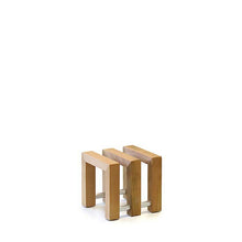 将图片加载到图库查看器，Cutting Board Stand, Cherry Blossom Cutting Board Stand, U-shaped, Made in Japan, Brown, Approx. 10.2x10.0x10.2cm SK-301 (Chopping Board Stand, Cutting Board Holder, 2 Pieces, Stand, Cherry Blossom, Wooden, Wood, Vertical)
