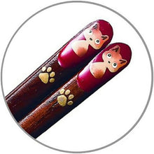 Laden Sie das Bild in den Galerie-Viewer, Painted chopsticks, Aizu makie, calico cat for women
