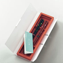 Laden Sie das Bild in den Galerie-Viewer, Painted chopsticks Couple painted chopsticks A pair of happy painted chopsticks

