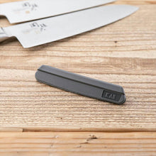 将图片加载到图库查看器，Sharpener Resin Made in Japan Gray Approx. 10 x 1.8 x 1.6cm AP0327
