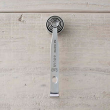 Laden Sie das Bild in den Galerie-Viewer, KAI SELECT100 Measuring Spoon Set of 5
