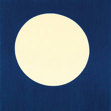 Laden Sie das Bild in den Galerie-Viewer, Tenugui kenema dyed tenugui awn and moon rabbit approx. 35cm x 90cm
