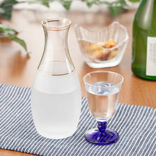 Load image into Gallery viewer, Toyo Sasaki Glass Sake Bottle with Gold Trim, 360ml, Made in Japan, 61002-478 (Sake bottle, glass sake bottle, cold sake bottle, Japanese sake, cold sake, alcohol, drinking at home, drinking party, Japanese tableware, glass tableware, Japanese modern)
