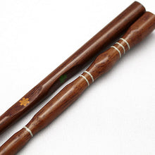 Laden Sie das Bild in den Galerie-Viewer, Painted chopsticks for children, 3-point support painted chopsticks, 18cm, for right-handed people
