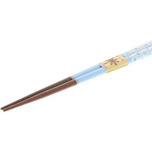 Laden Sie das Bild in den Galerie-Viewer, Painted chopsticks, pastel flowers, non-slip, dishwasher safe
