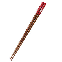 Laden Sie das Bild in den Galerie-Viewer, Painted chopsticks Hanausagi non-slip dishwasher safe
