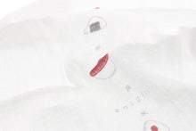 Laden Sie das Bild in den Galerie-Viewer, Imabari Towel Handkerchief Hagoromo Gauze Wet Hand Towel Riceball Blue 33 x 38 cm
