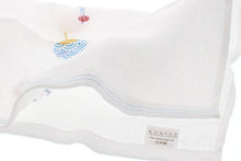 Cargar imagen en el visor de la galería, Imabari Towel Handkerchief Hagoromo Gauze Wet Hand SkyBreeze Blue 33 x 38 cm
