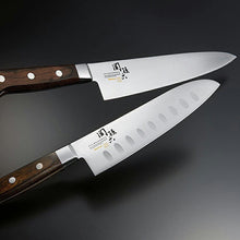 Laden Sie das Bild in den Galerie-Viewer, KAI Sekimagoroku Benifuji Butcher&#39;s KnifeKitchen Knife Made In Japan Silver 210mm 
