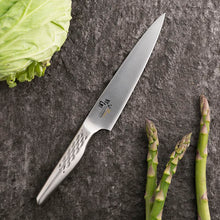 Laden Sie das Bild in den Galerie-Viewer, KAI Sekimagoroku Artisan Petty Petite Utilty Small Knife Kitchen Knife Made In Japan Silver 150mm 
