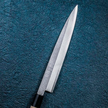 Muat gambar ke penampil Galeri, KAI Sekimagoroku Kinju Honko Kitchen Knife Sashimi Japanese Kitchen Knife Made In Japan Silver 210mm 
