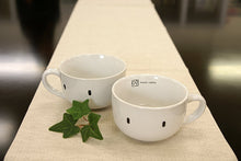 Muat gambar ke penampil Galeri, [Made in Japan]  DECOOR Interior Cloth Table Runner Natural Sand (Brown)
