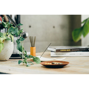 Kayuragi Incense & Mini Ceramic Holder - Green Tea 40 Sticks