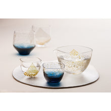 将图片加载到图库查看器，Toyo Sasaki Glass Lipped Bowl Edo Glass Yachiyogama Kiln Cold Sake?i Gold Approx. 265ml 63705
