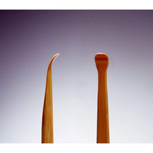 Load image into Gallery viewer, Craftsman&#39;s Skill  Smoked Bamboo Ear Cleaning Pick Scraper(Case Included)
