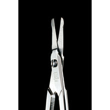 Laden Sie das Bild in den Galerie-Viewer, Craftsman&#39;s Skill  Stainless Steel Nose Hair Unwanted Hair Trimming Scissors
