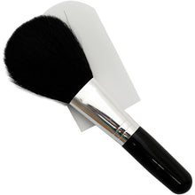 Laden Sie das Bild in den Galerie-Viewer, KUMANO BRUSH Make-up Brushes  KU-Series Powder Brush Make-up Cosmetics Use Mountain Goat Hair

